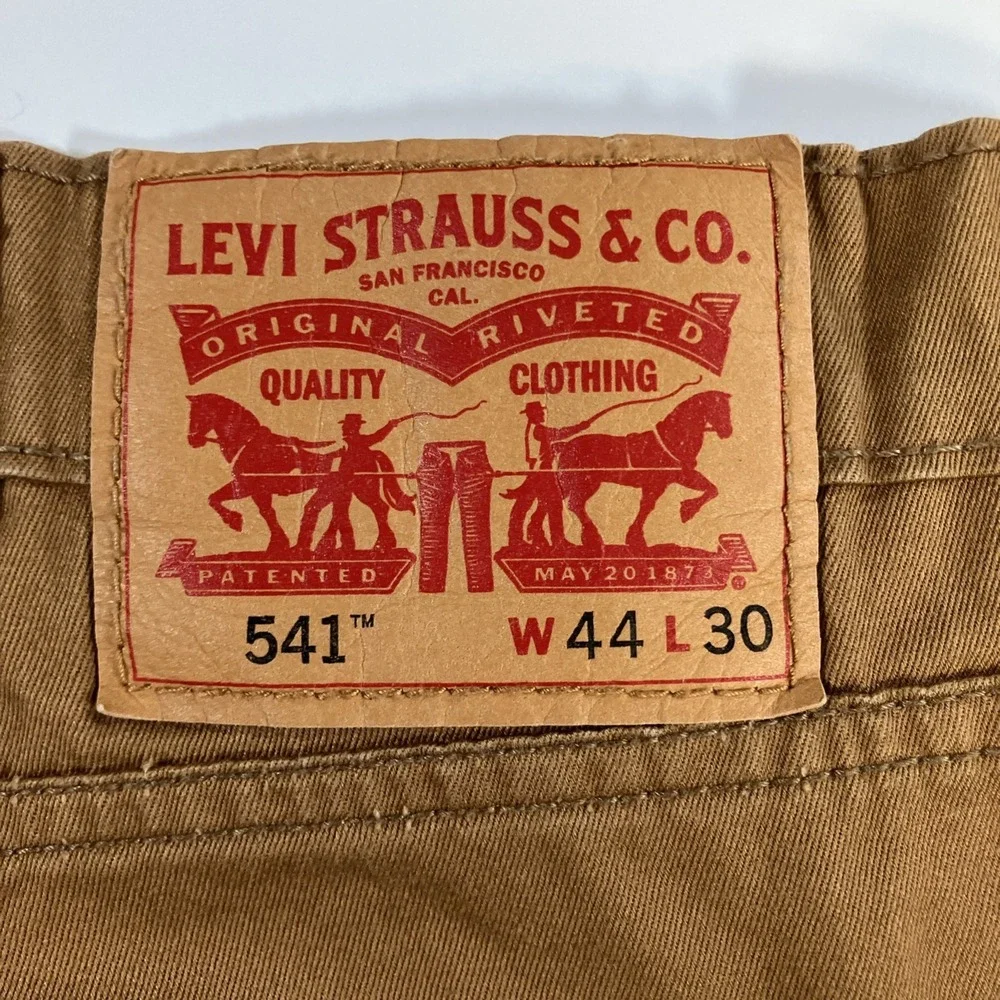 Levis levi 541